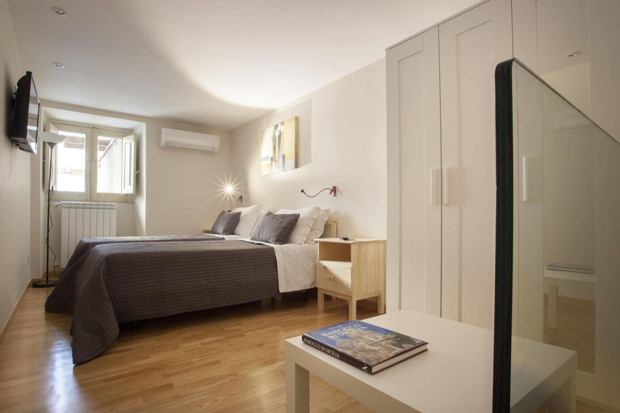 Bed and Breakfast Antiche Volte Katania Zewnętrze zdjęcie